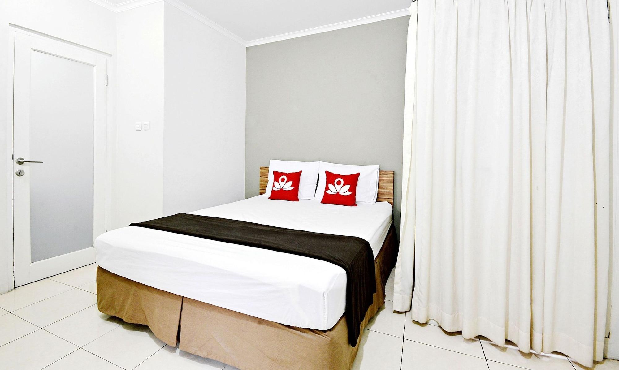 Zen Rooms Mampang Prapatan Jakarta Extérieur photo