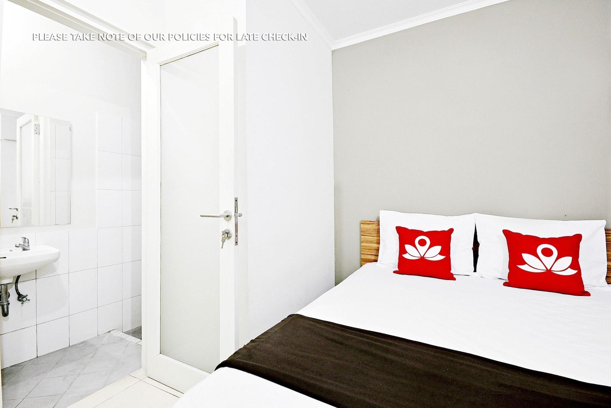 Zen Rooms Mampang Prapatan Jakarta Extérieur photo