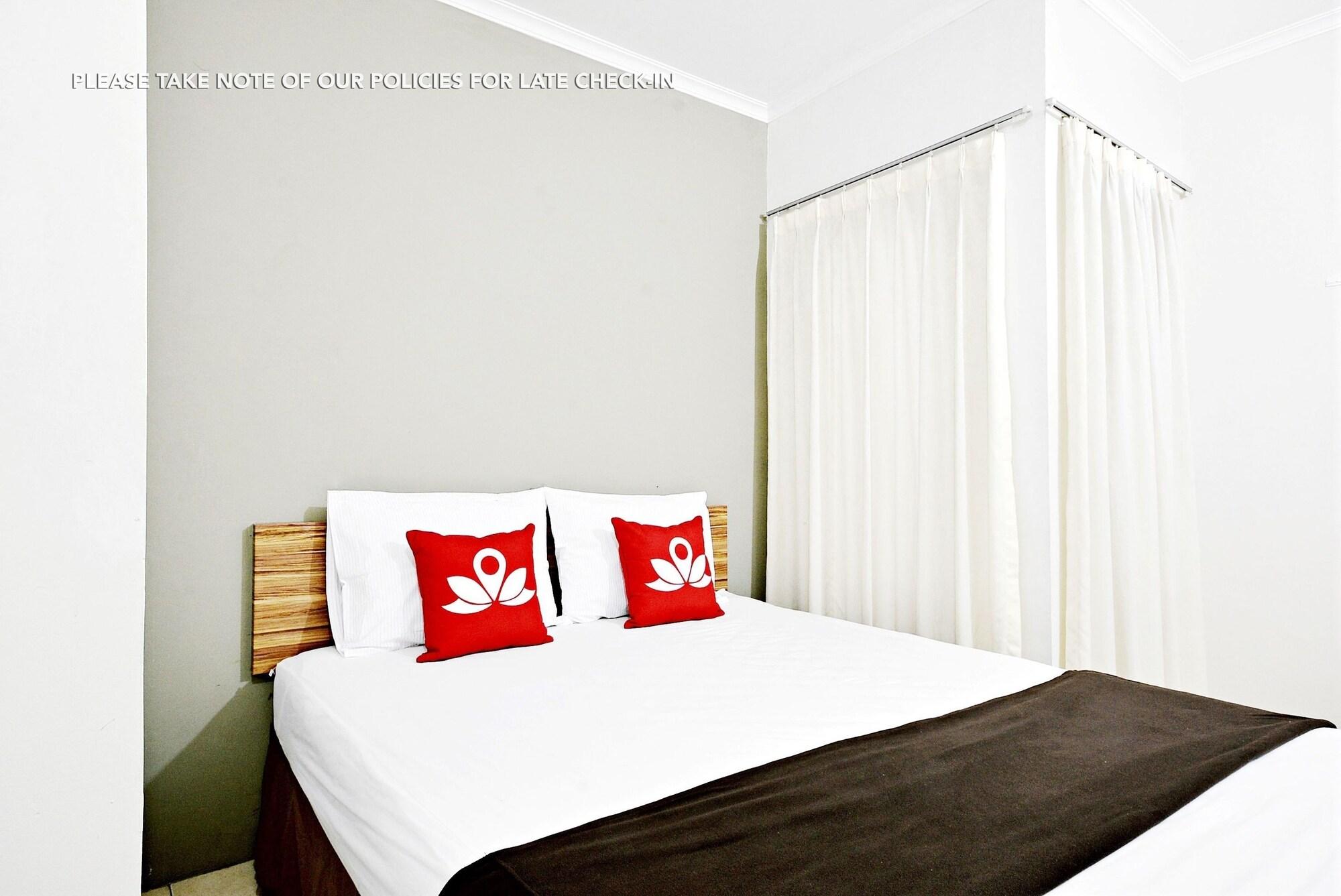 Zen Rooms Mampang Prapatan Jakarta Extérieur photo